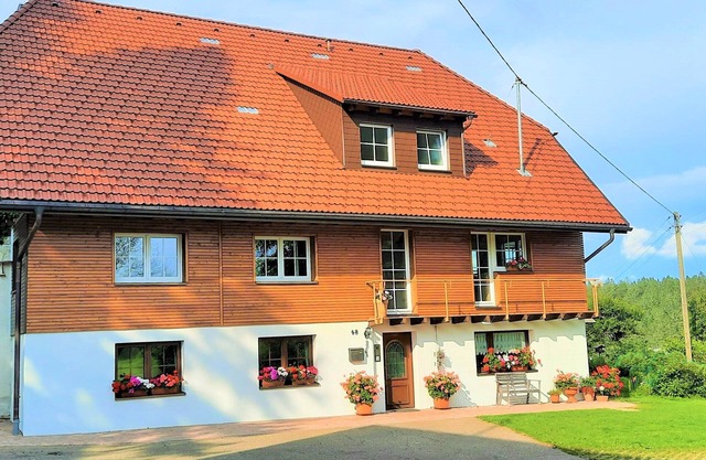Apartment 'Süßen Häusle' with Shared Garden and Wi-Fi