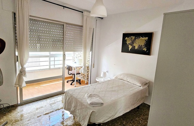 Apartment soplos de vida, Cádiz capital, second line beach
