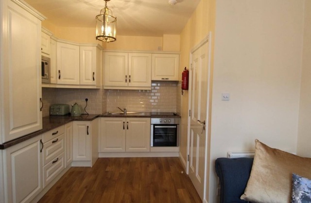 Apartment-Standard-Private Bathroom-Ref A
