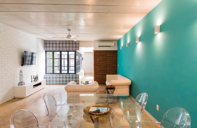 Apartment! Steps 5th Av & beach Jacuzzi 2BR Sleeps6!