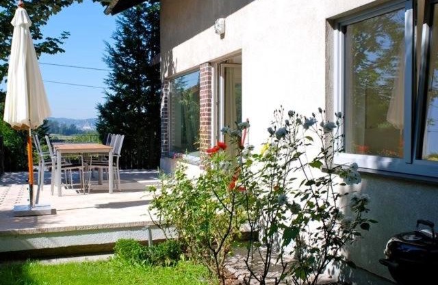 Apartment Sternentor