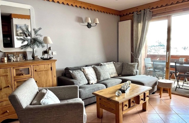 Apartment (swimming pool-SPA- garage) 3 bedrooms 8 people