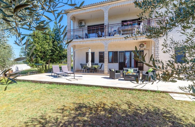 Apartment Terlevic with Terrace