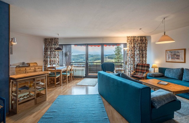 Apartment 'Terrassenpark 160' with Mountain View, Balcony and Wi-Fi