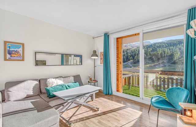 Apartment 'Tout Confort' with Balcony and Wi-Fi