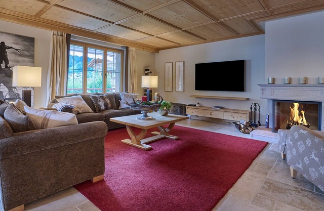 Apartment 'Vereina' with Shared Terrace, Balcony and Wi-Fi