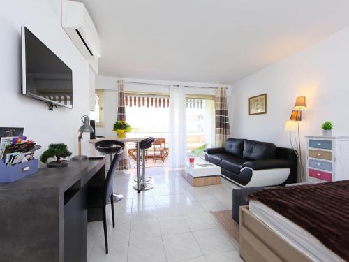 Apartment Villa Lerins-6 by Interhome