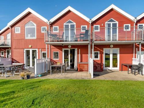 Apartment Vincent - from the sea by Interhome