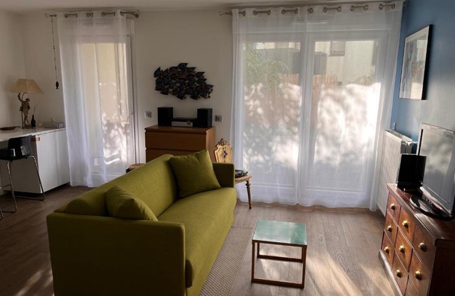 Apartment with parking close to Paris and métro