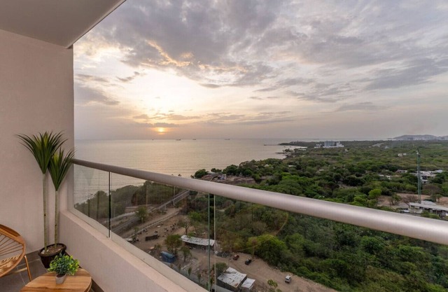 Apartment with balcony-direct access to beach and swimming pool