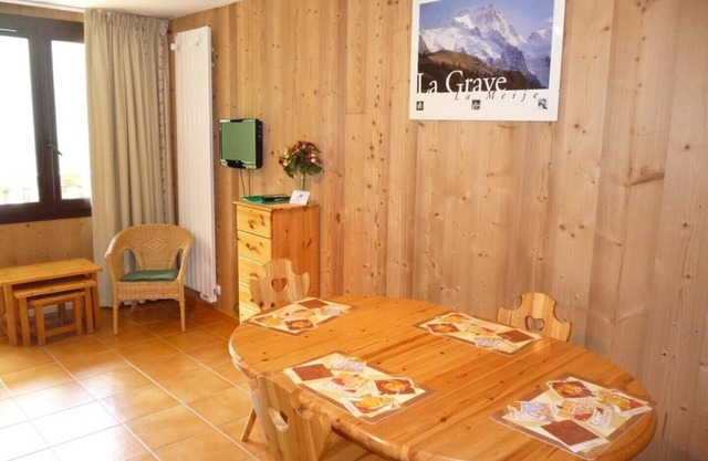 Apartment with balcony for 4 people