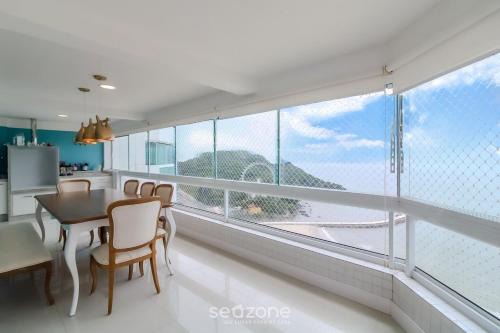 Apartment with privileged sea view 4 suite ETL2702