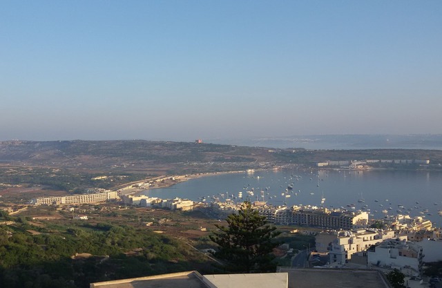 Apartment with Sea View (Flat 5)