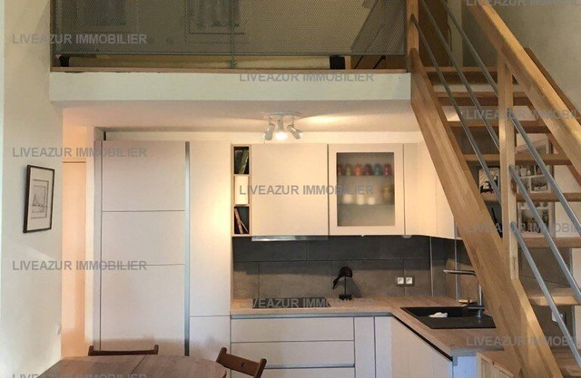 Apartment with terrace duplex near beach for 4. wifi.