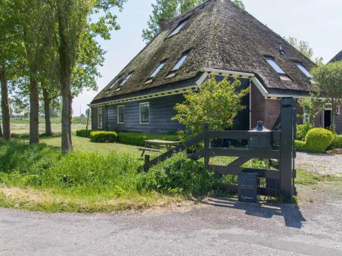 Apartment with view of North Holland landscape
