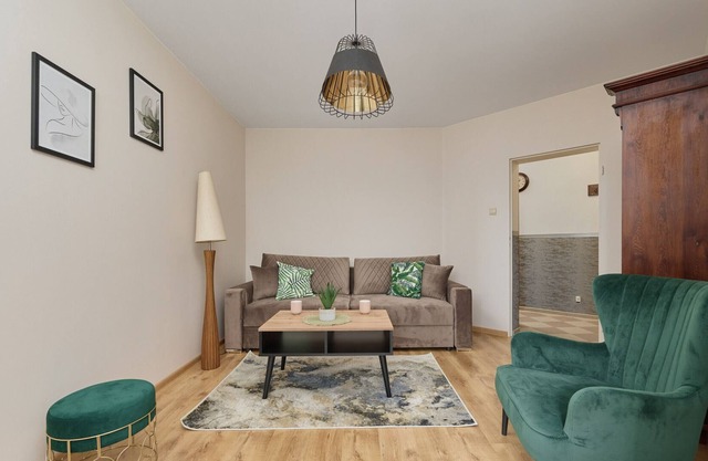 Apartment Zaułek Rogoziński with Balcony