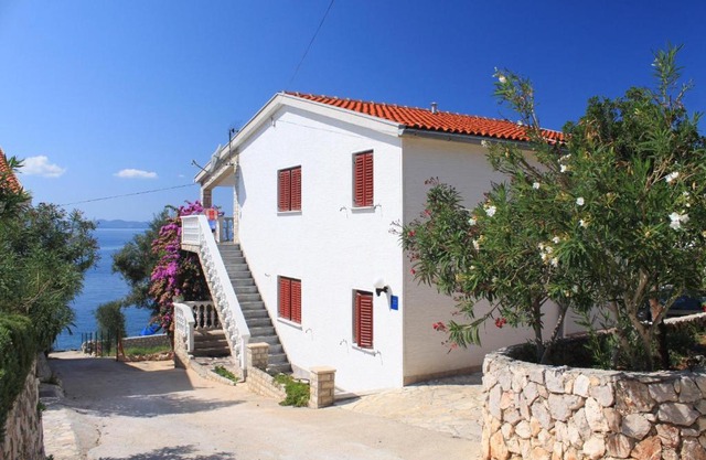 Apartment Zdrelac 8406a