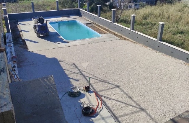 Apartments Andrea - Two Bedroom Apartment with Shared Swimming Pool