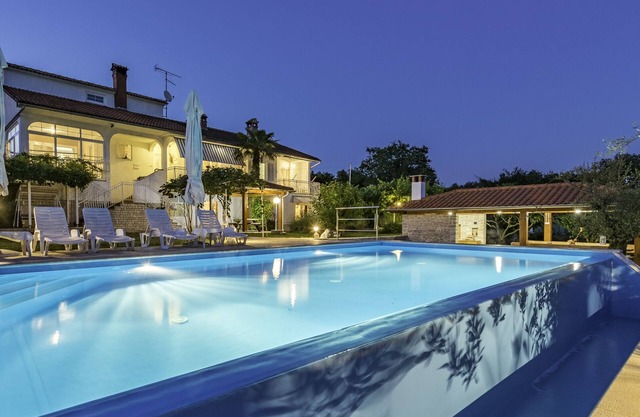 Apartments Andrej, small apartment for 2 people to relax with a swimming pool