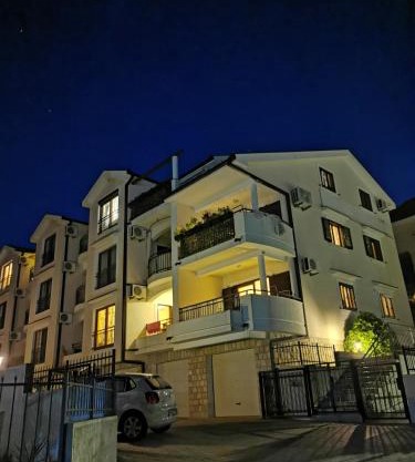 Apartments Bella
