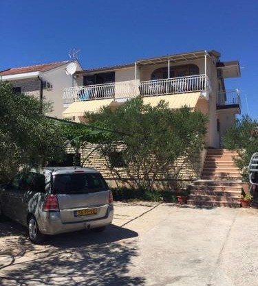 Apartments by the sea Pirovac, Sibenik - 15403