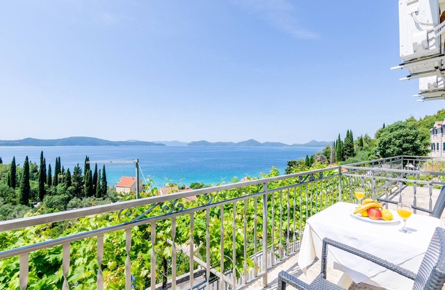 Apartments Cypress Sea Cove - Premium Studio Apartment with Balcony and Sea View