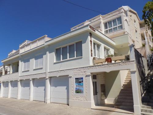 Apartments Dalmatinka