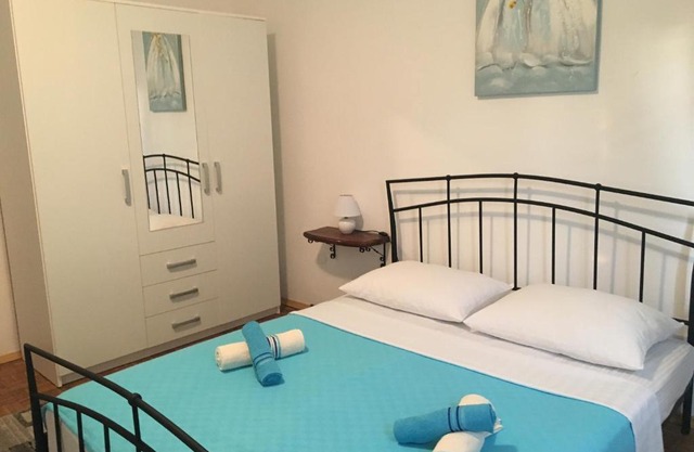 Apartments Eliva
