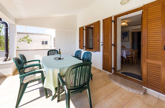 Apartments Grozdana (86221-A1) - Zverinac
