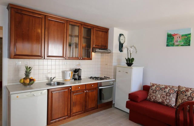 Apartments Mahmutović Fehima (10017-A2) - Silo - island Krk