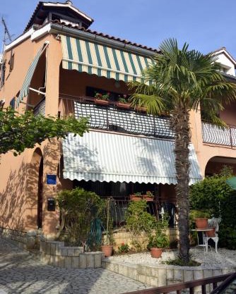 Apartments Maris
