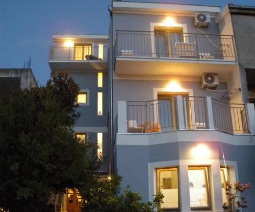 Apartments Markovic Sutomore