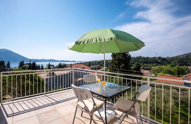 Apartments Mat (10294-A1) - Mlini (Dubrovnik)