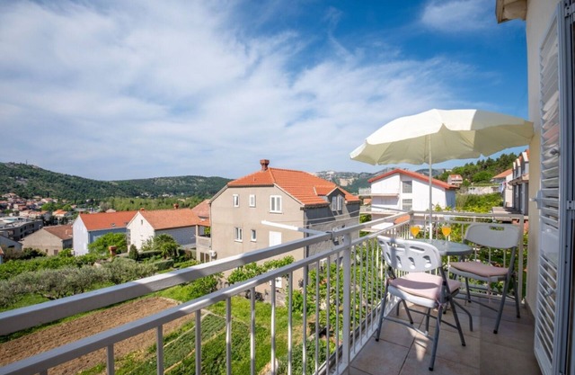 Apartments Mat (10294-A2) - Mlini (Dubrovnik)