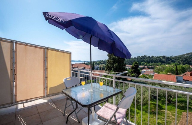 Apartments Mat (10294-A3) - Mlini (Dubrovnik)