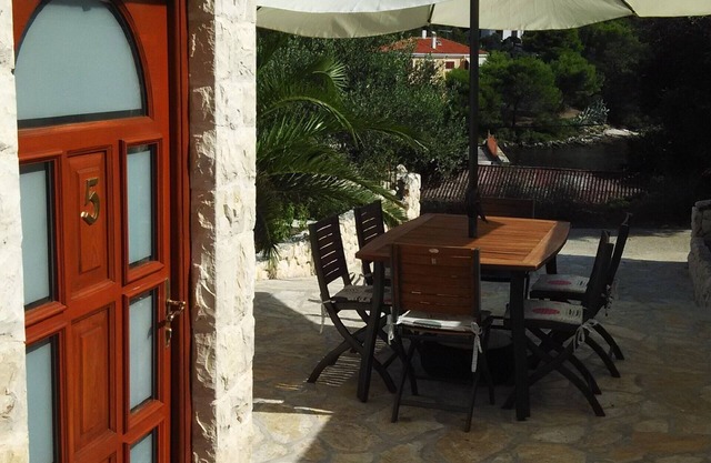 Apartments Mia (Ap5) -Molat, island Molat, North Dalmatia