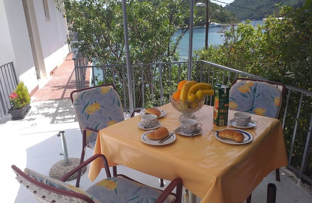 Apartments Paolo - One Bedroom Apartment with Terrace and Sea View - ATTRACTIVE