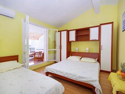 Apartments Ribarevi - Three Bedroom Apartment With Terrace and Sea View