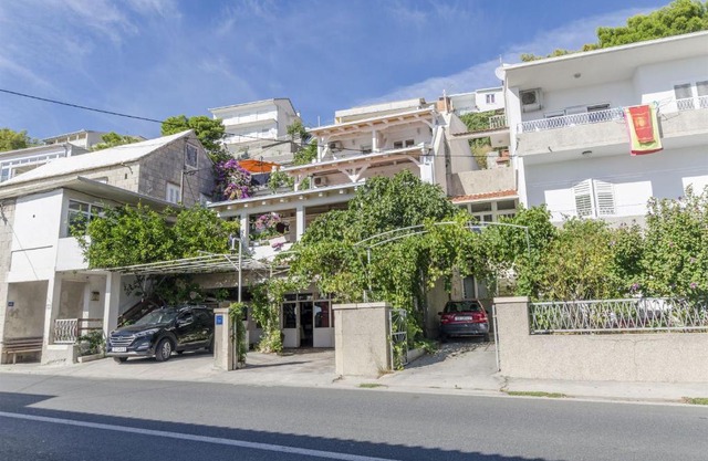 Apartments Zanet