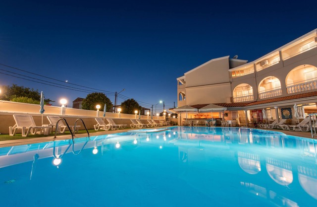 Aphrodite Beachfront Hotel by Konnect, Roda