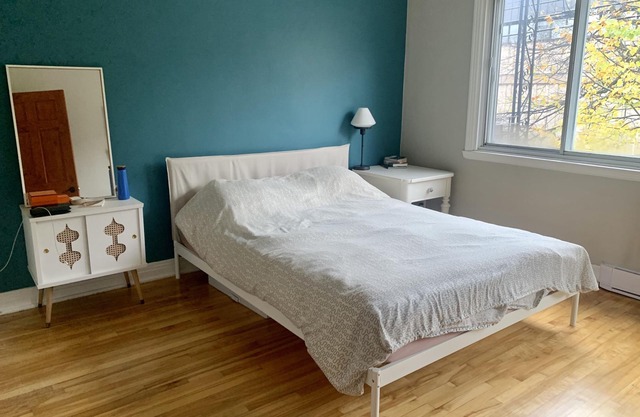 App. 2 Bedrooms, Great Location, all you Will Need