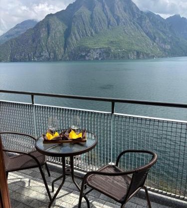 Appartamento vista Lago Riva di Solto