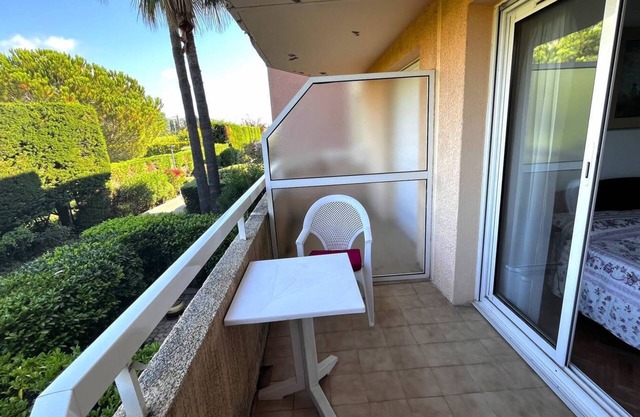 Appartement 2 Pièces à Mandemieu Dans une Sympathique Résidence Avec Piscine