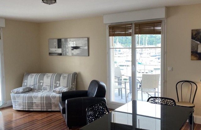 Appartement 3 pièces calme avec ascenseur à Dives-sur-Mer - FR-1-487-319