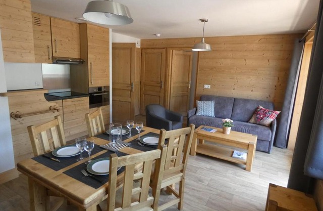 Appartement cocon centre village, 4 personnes, 2 chambres - SOURCES102