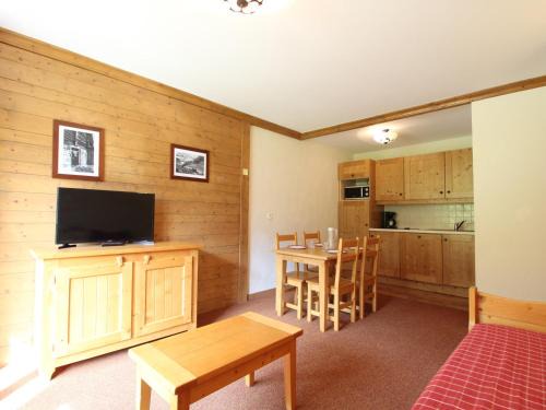 Appartement cosy 4 pers. au pied des pistes avec piscine et parking - FR-1-508-143