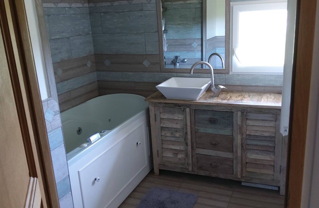 Appartement Haut de Bastide Calme et Isolé vue lac
