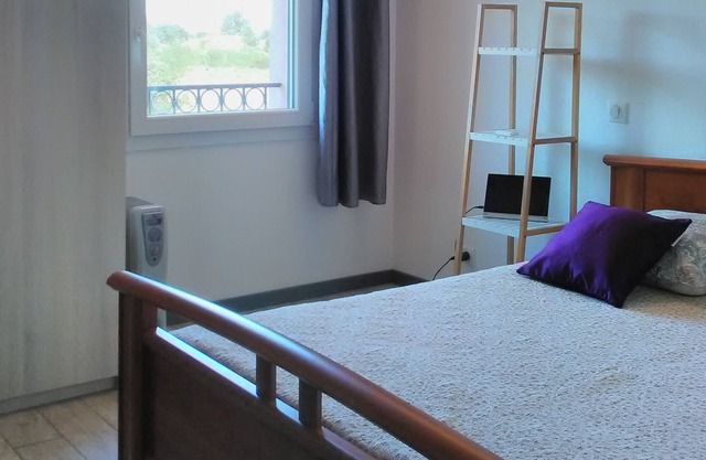 Appartement Indépendant Dans Villa en Provence