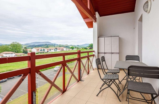 Appartement moderne à Hendaye avec parking - FR-1-2-308