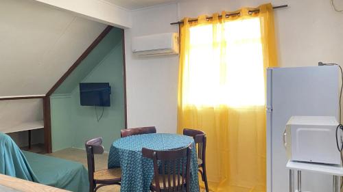 Appartement moderne à Remire-Montjoly avec balcon, 60 m²